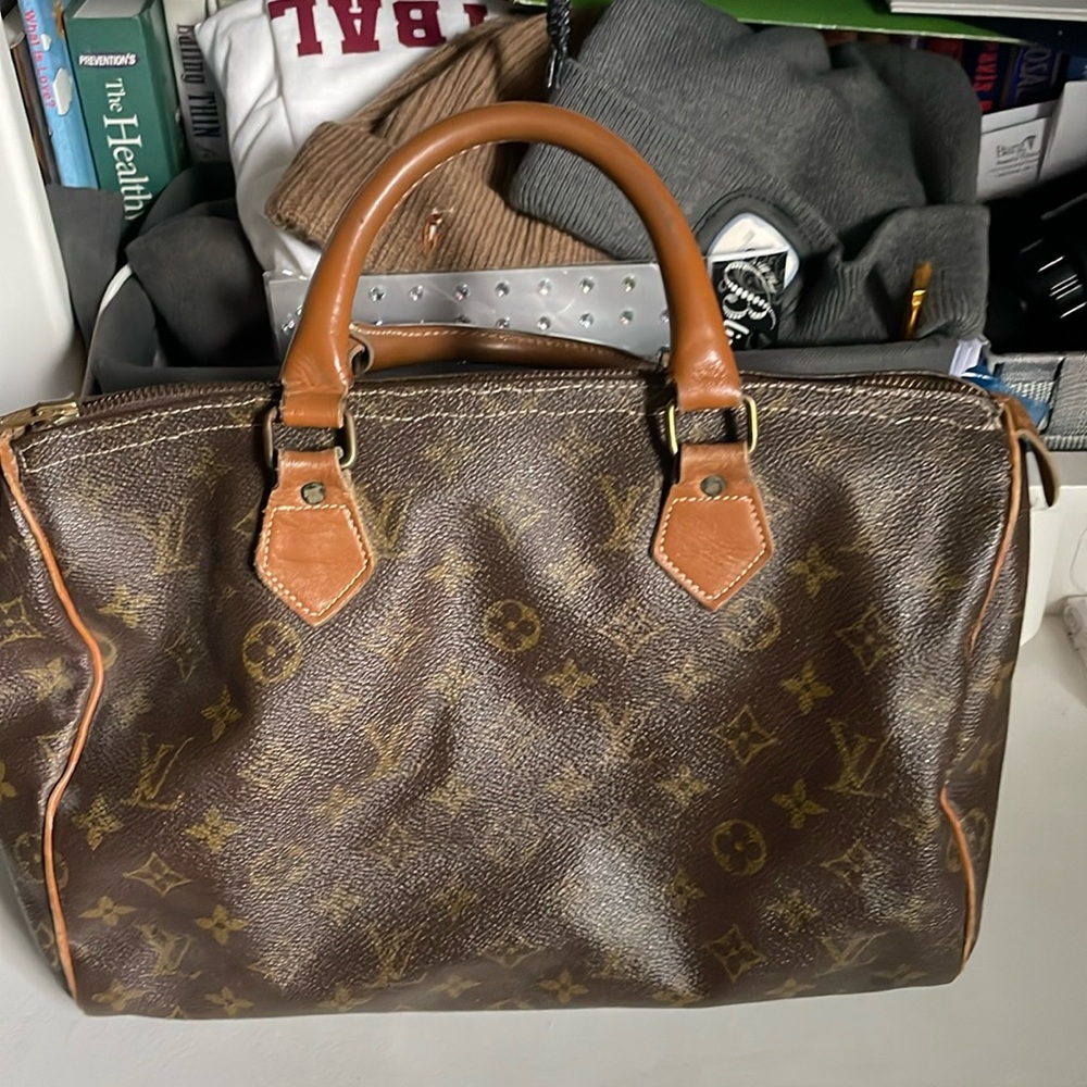 Vintage Louis Vuitton speedy purse